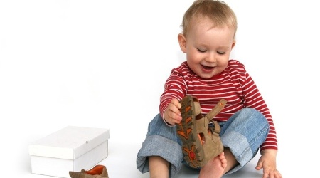 ukhod-za-detskoy-obuvyu